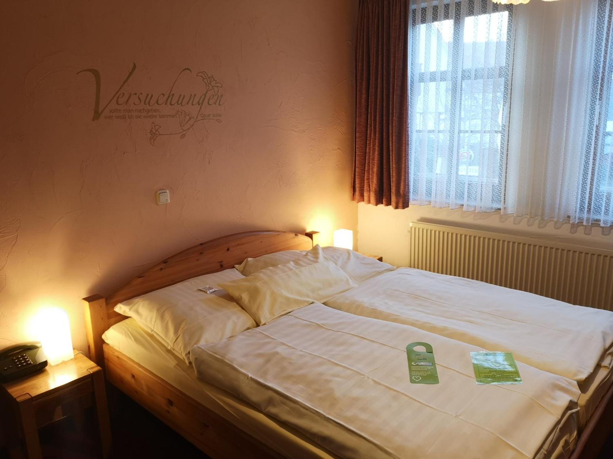 Hotel Goldflair Am Rathaus Корбах Екстер'єр фото