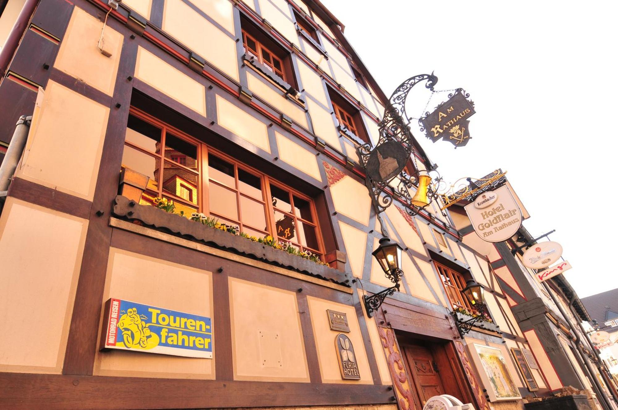Hotel Goldflair Am Rathaus Корбах Екстер'єр фото